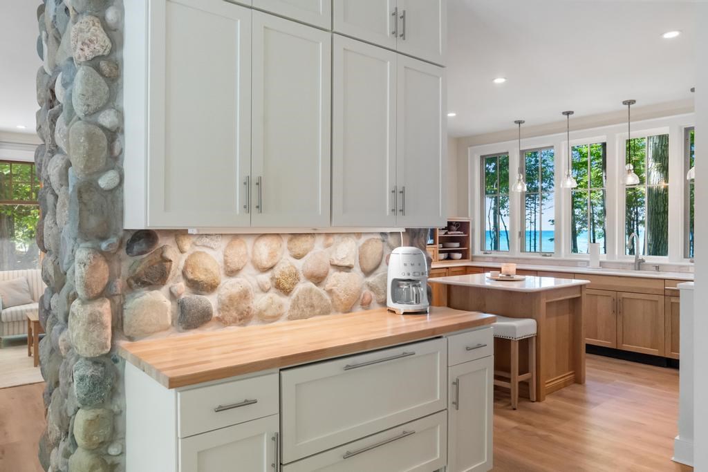 2837 Walden Road Harbor Springs MI 49740
