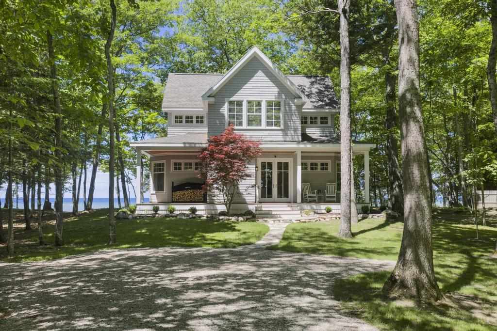 2837 Walden Road Harbor Springs MI 49740