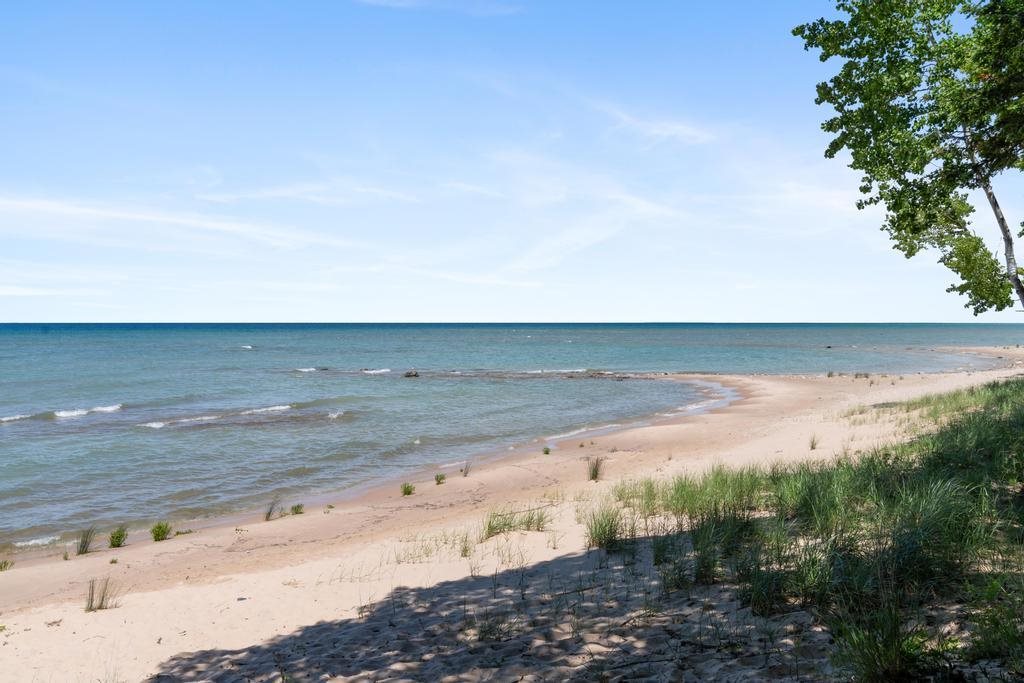 2837 Walden Road Harbor Springs MI 49740