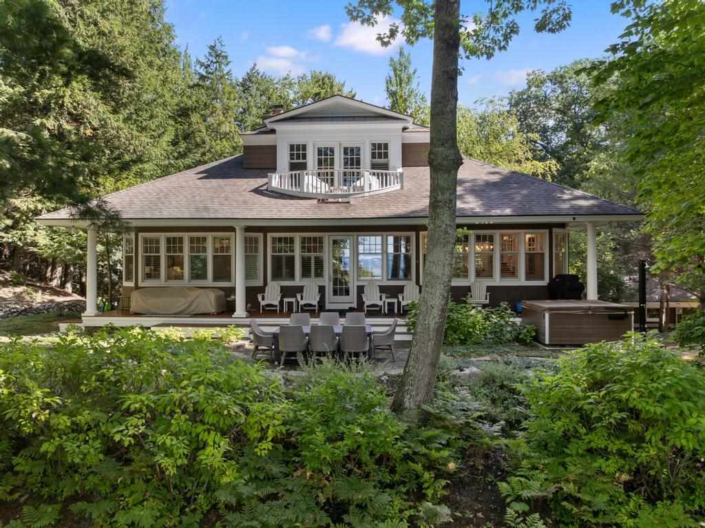 5140 Thorne Swift Court Harbor Springs MI 49740