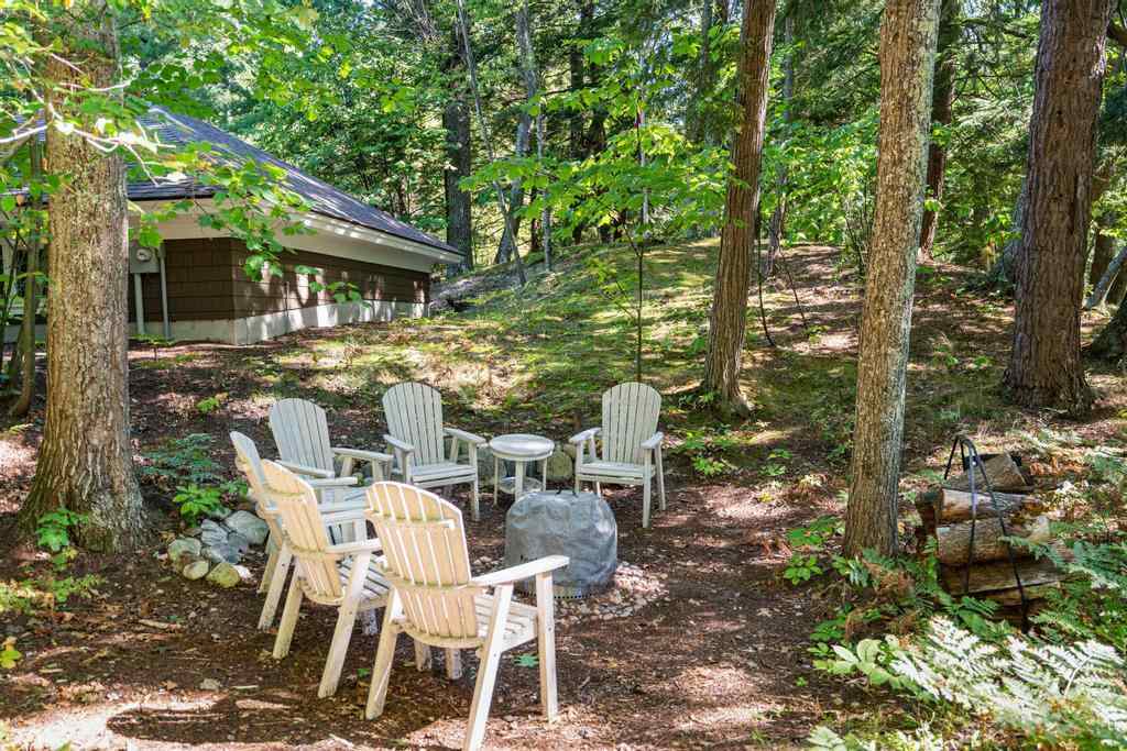 5140 Thorne Swift Court Harbor Springs MI 49740