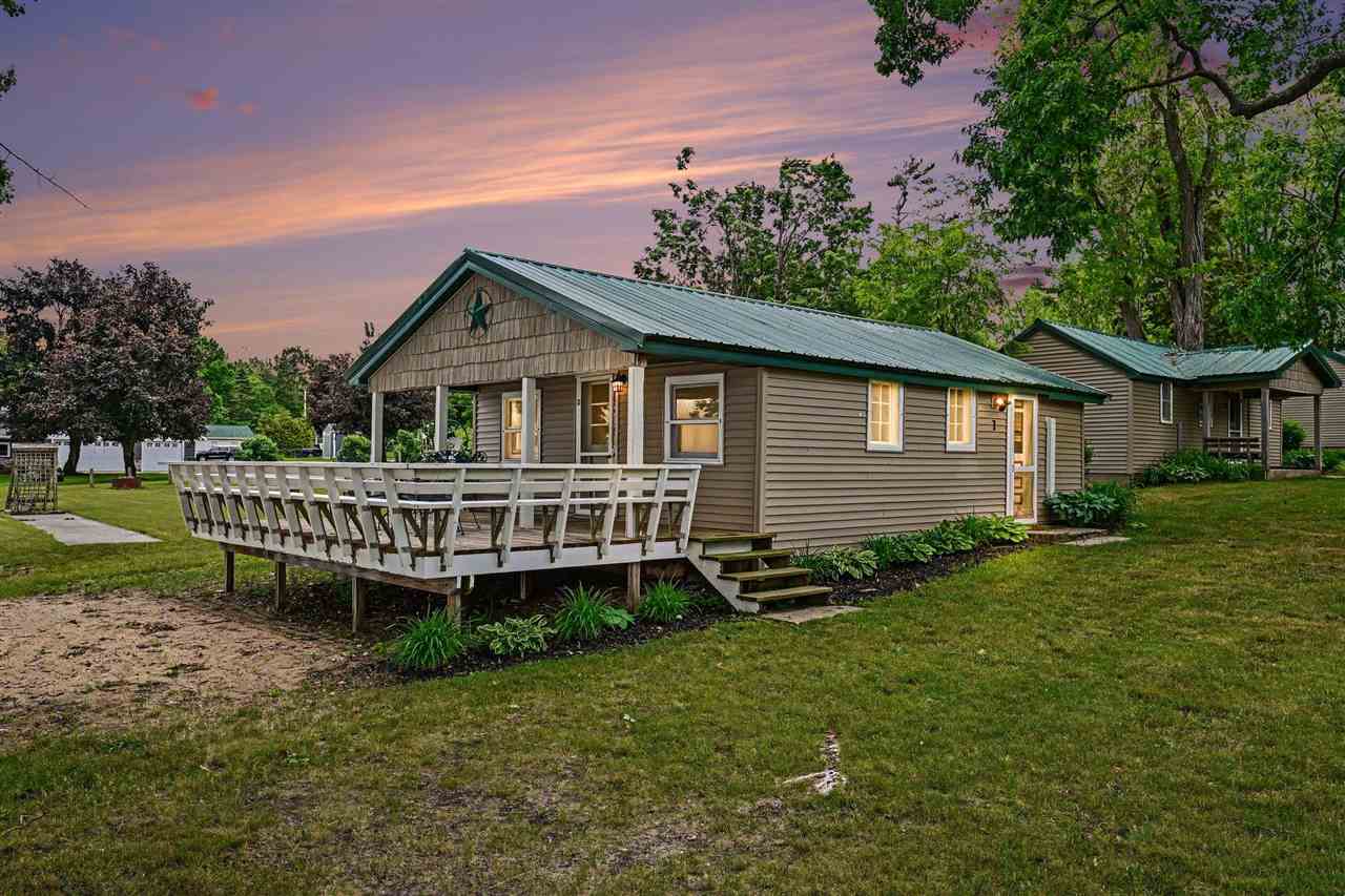 5124 Beechwood Avenue Gaylord MI 49735