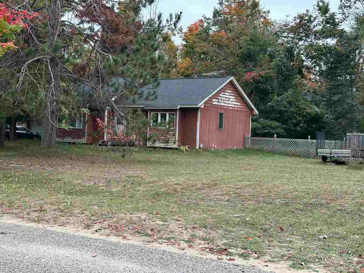 7084 Center Street Alanson MI 49706