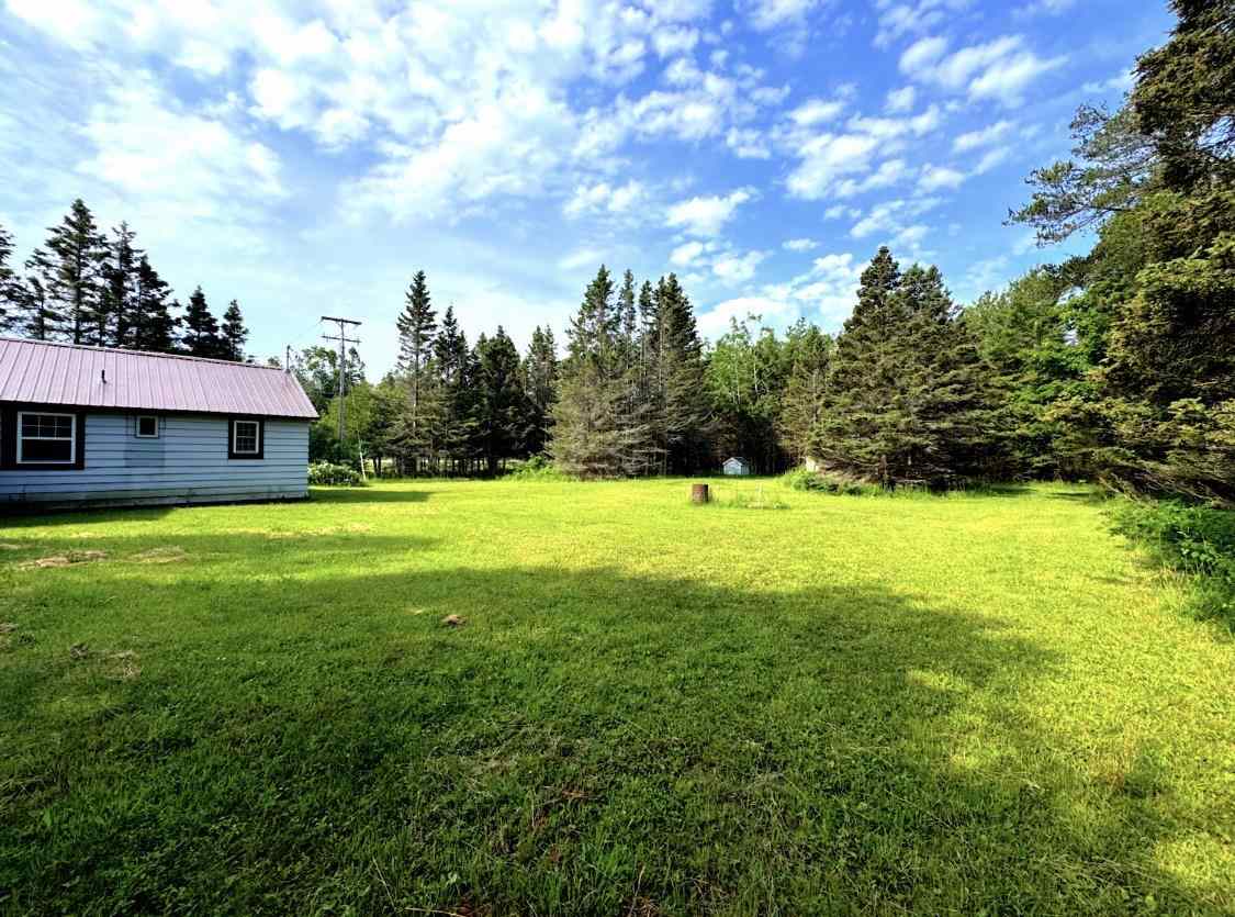 3870 W Us-2 Highway Gulliver MI 49840