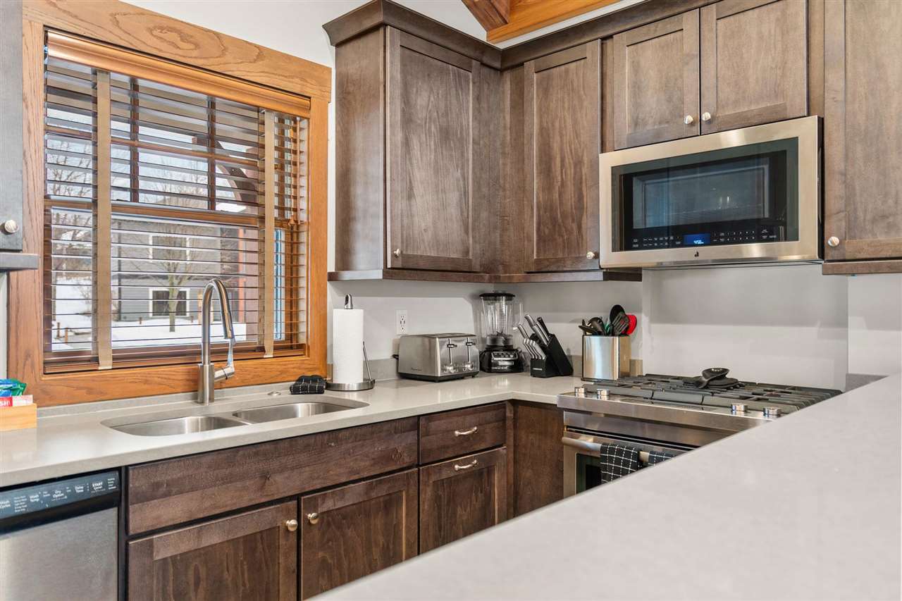 2574 Highlander Drive Harbor Springs MI 49740