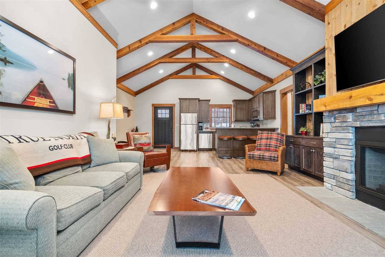 2574 Highlander Drive Harbor Springs MI 49740