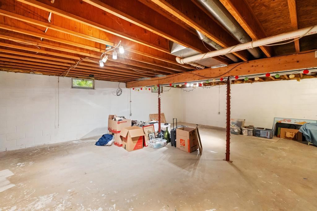 1035 Autumn Lane Petoskey MI 49740