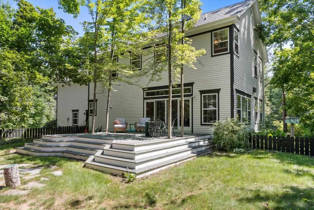1035 Autumn Lane Petoskey MI 49740
