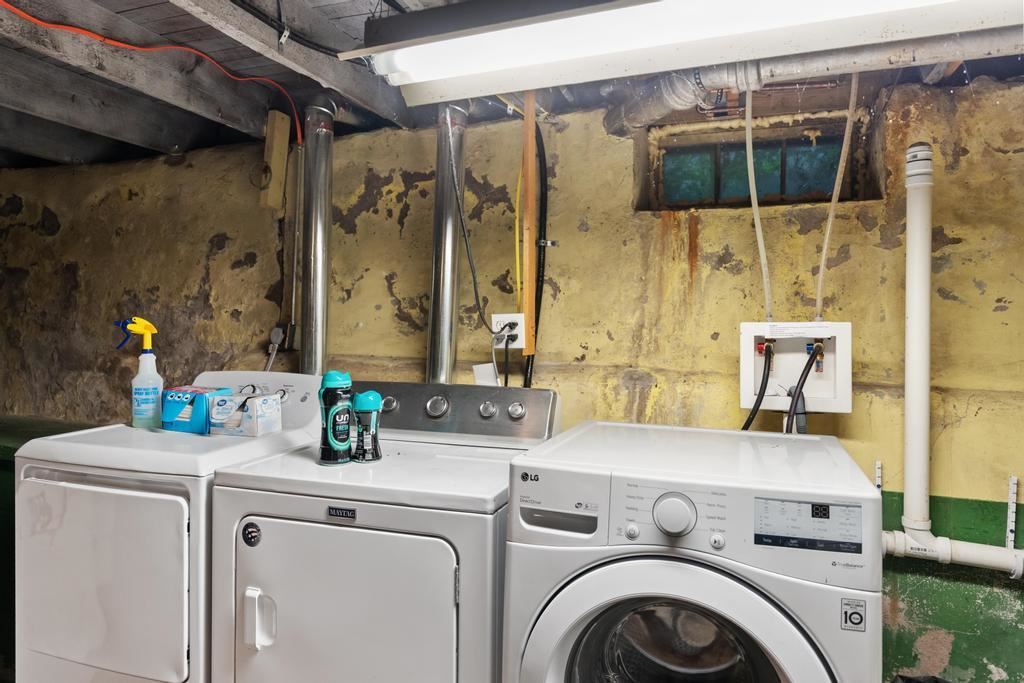 316 Monroe Street Petoskey MI 49770