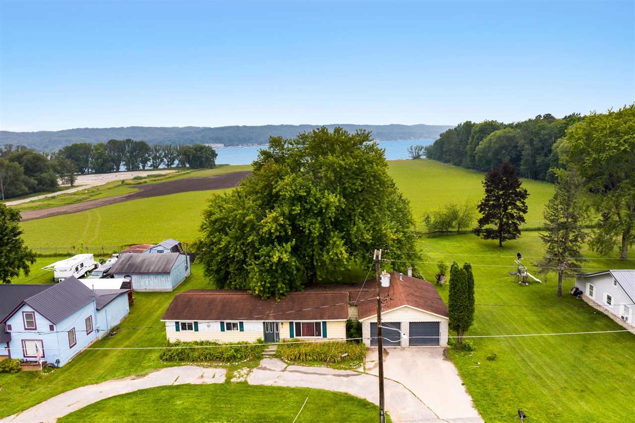 801 Sunset Street East Jordan MI 49727