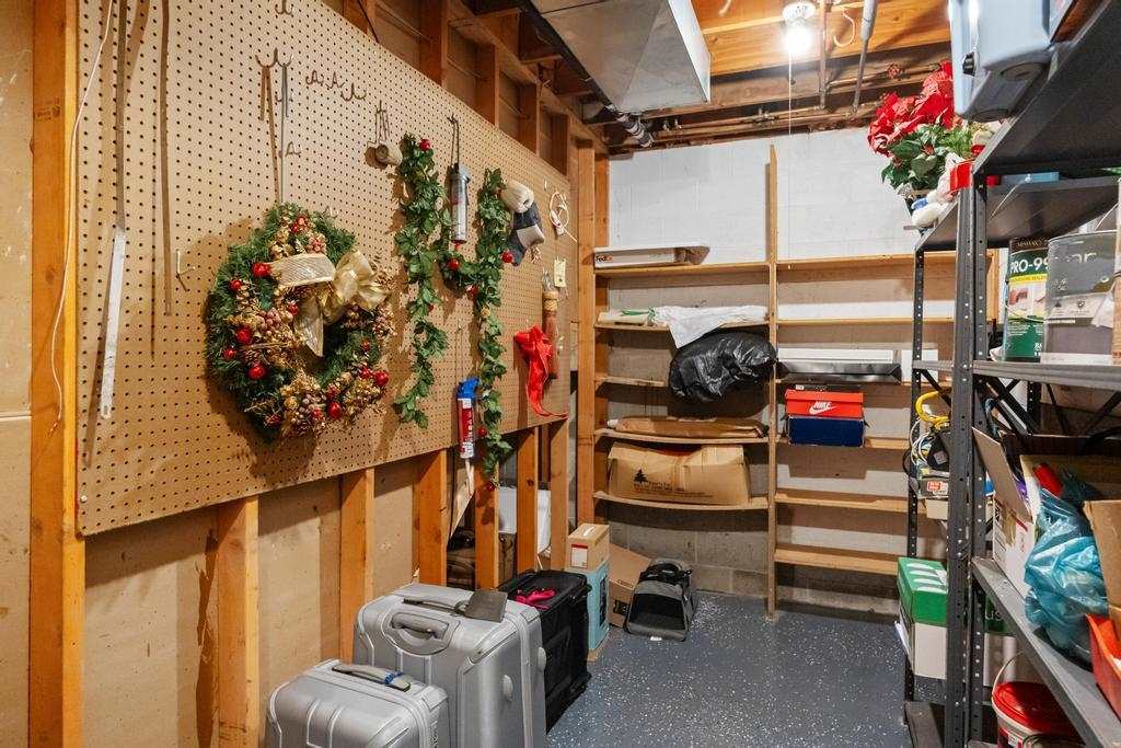 1595 Broken Bow Harbor Springs MI 49740
