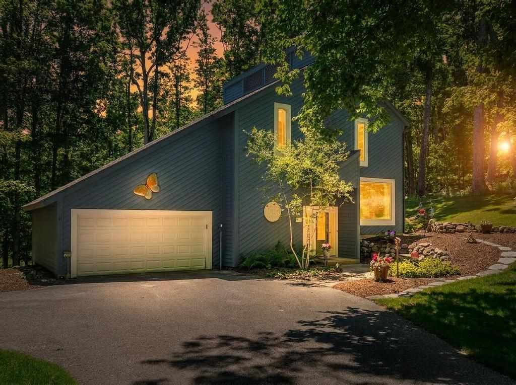 1595 Broken Bow Harbor Springs MI 49740