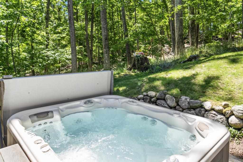 1595 Broken Bow Harbor Springs MI 49740