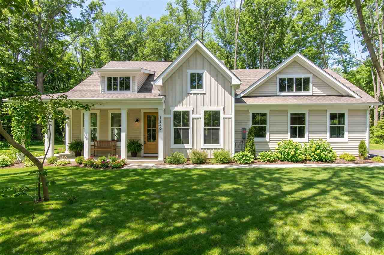 2152 Golfview Court Harbor Springs MI 49740
