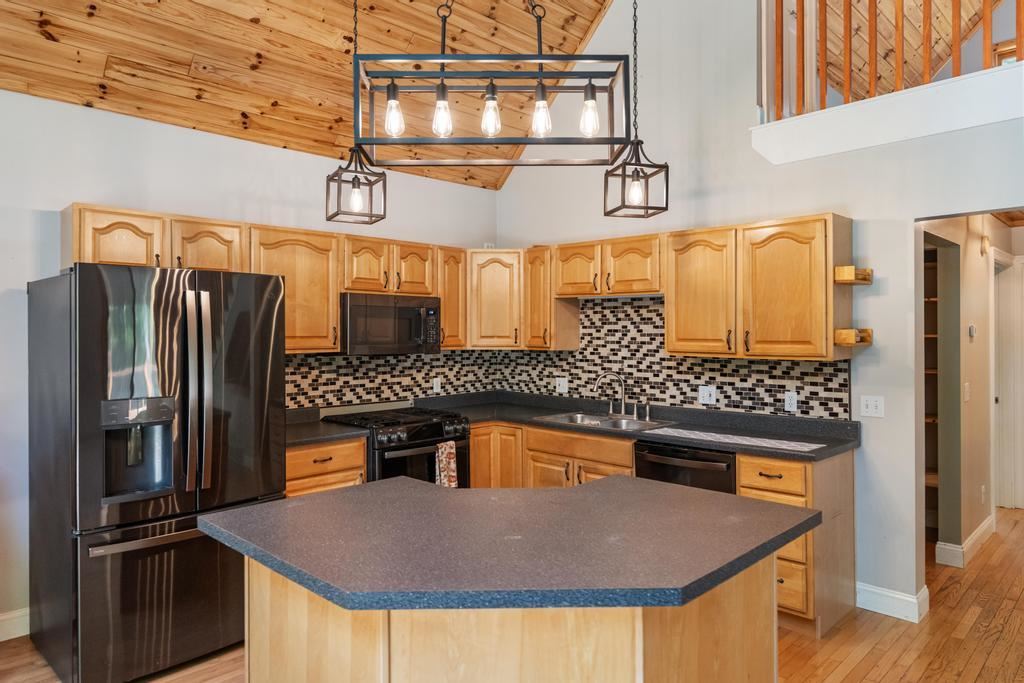 04480 Walloon Court Boyne City MI 49712