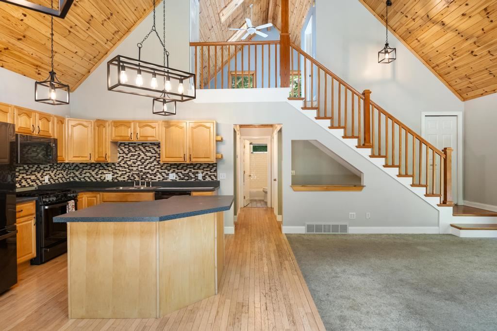 04480 Walloon Court Boyne City MI 49712