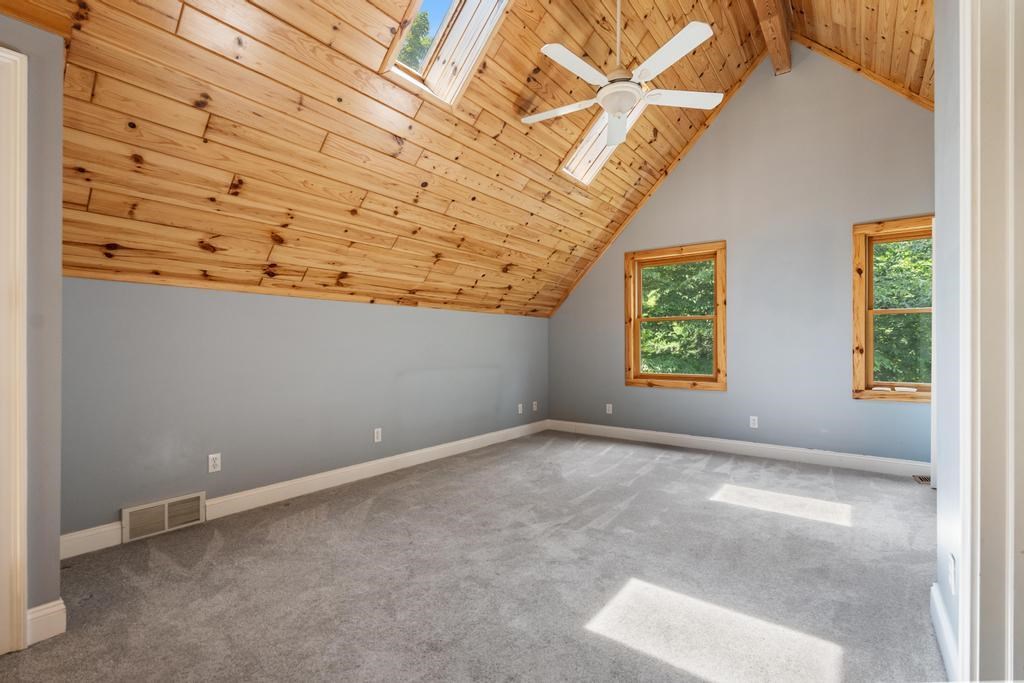 04480 Walloon Court Boyne City MI 49712