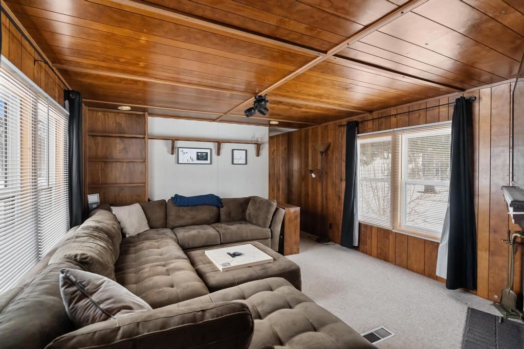 2523 Howard Road Petoskey MI 49770