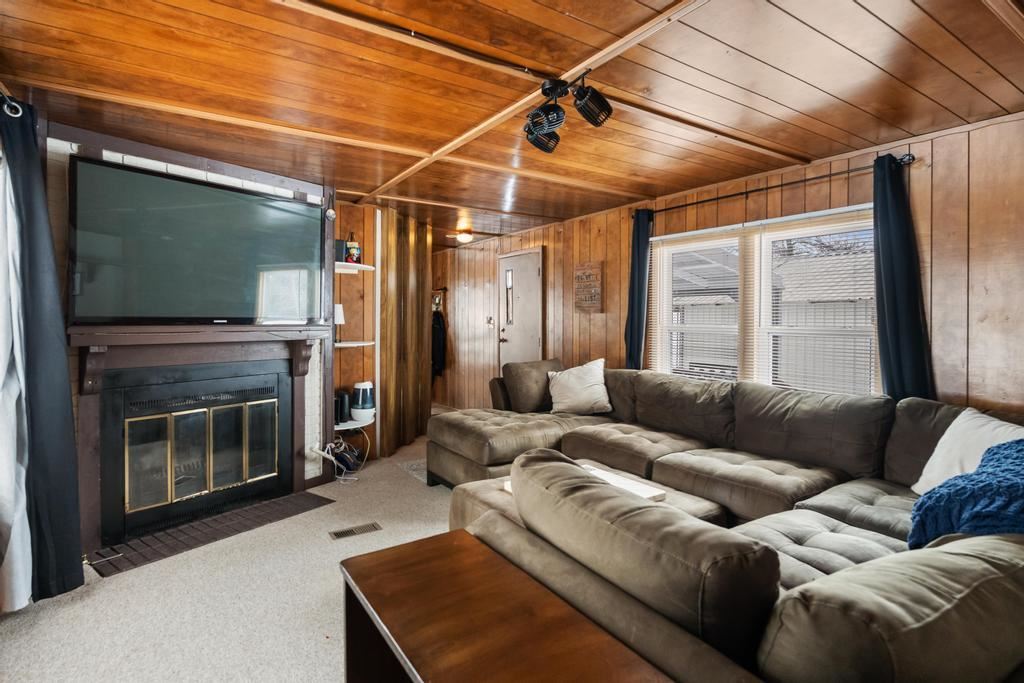 2523 Howard Road Petoskey MI 49770