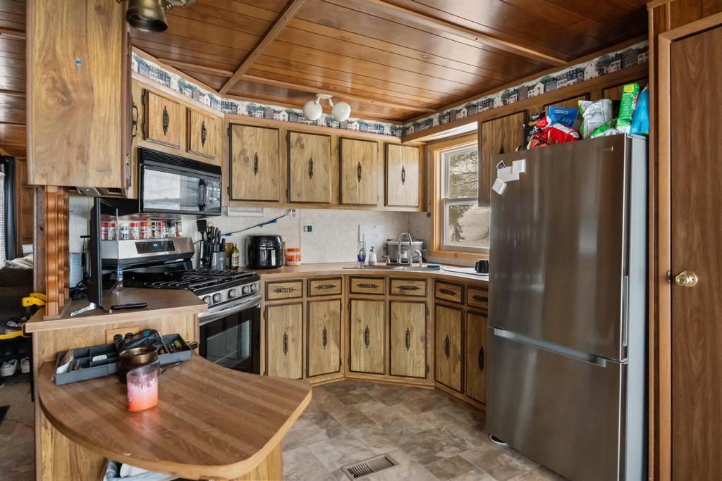 2523 Howard Road Petoskey MI 49770