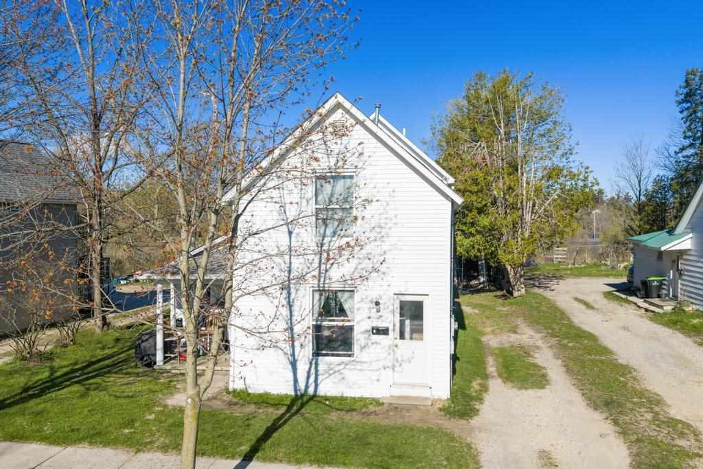 1226 Emmet Street Petoskey MI 49770