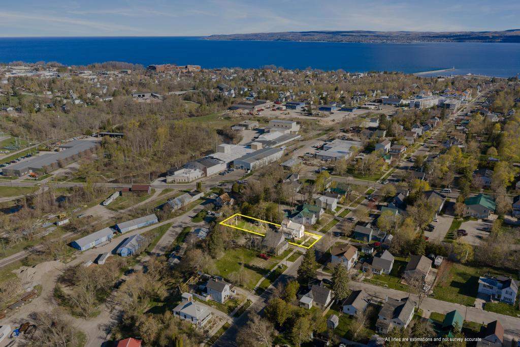 1226 Emmet Street Petoskey MI 49770