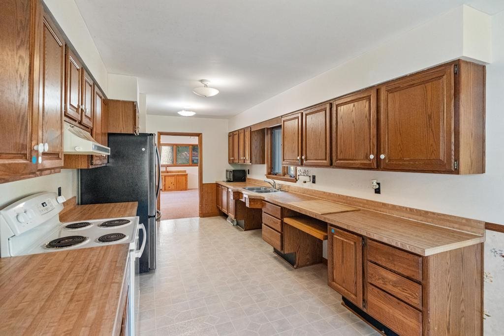3602 Poplar Street Indian River MI 49749