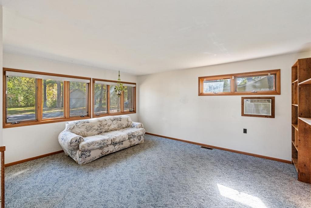 3602 Poplar Street Indian River MI 49749