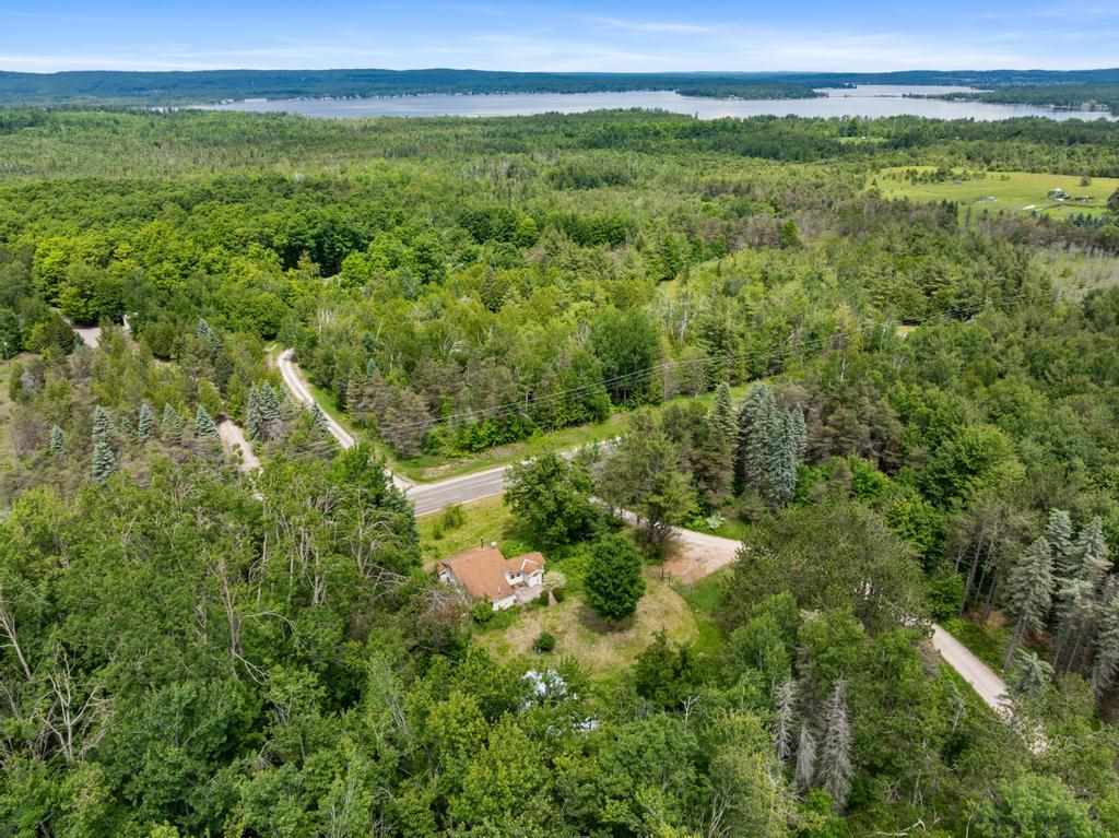 5760 Pickerel Lake Road Petoskey MI 49770