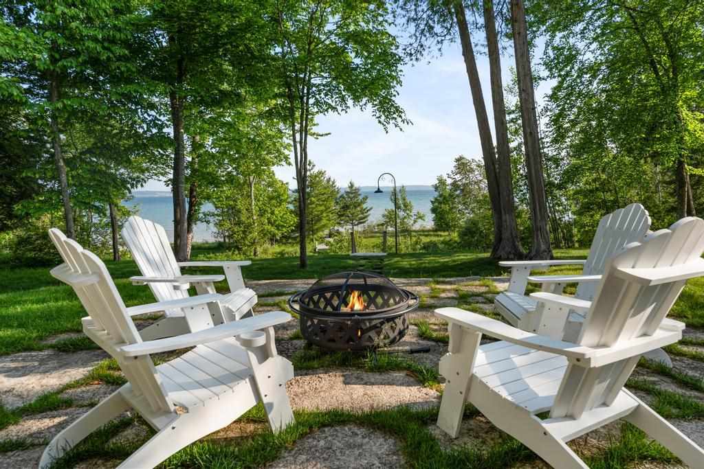 5909 Cook Point Drive Harbor Springs MI 49740