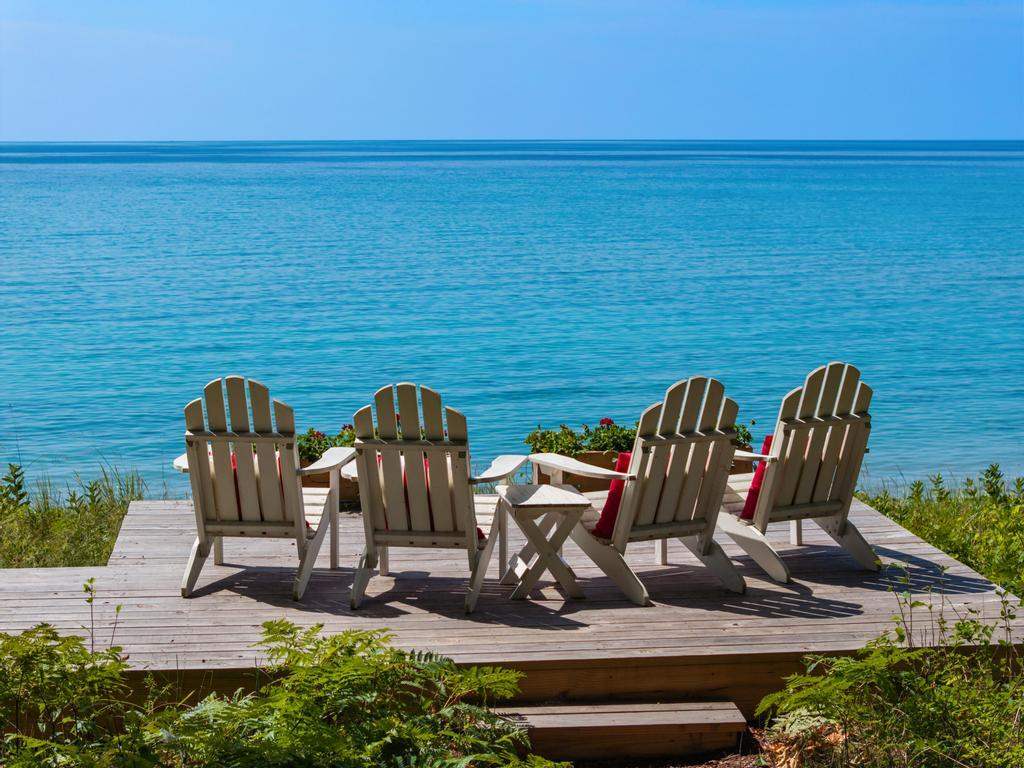 76 S Lamkin Road Harbor Springs MI 49740