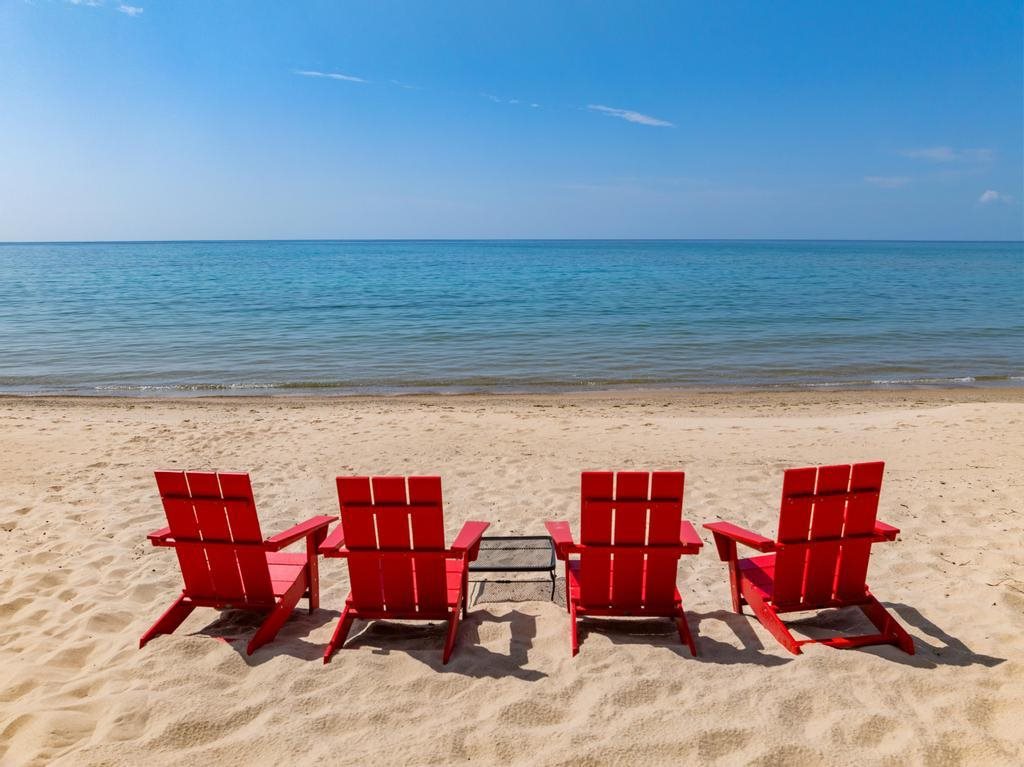 76 S Lamkin Road Harbor Springs MI 49740