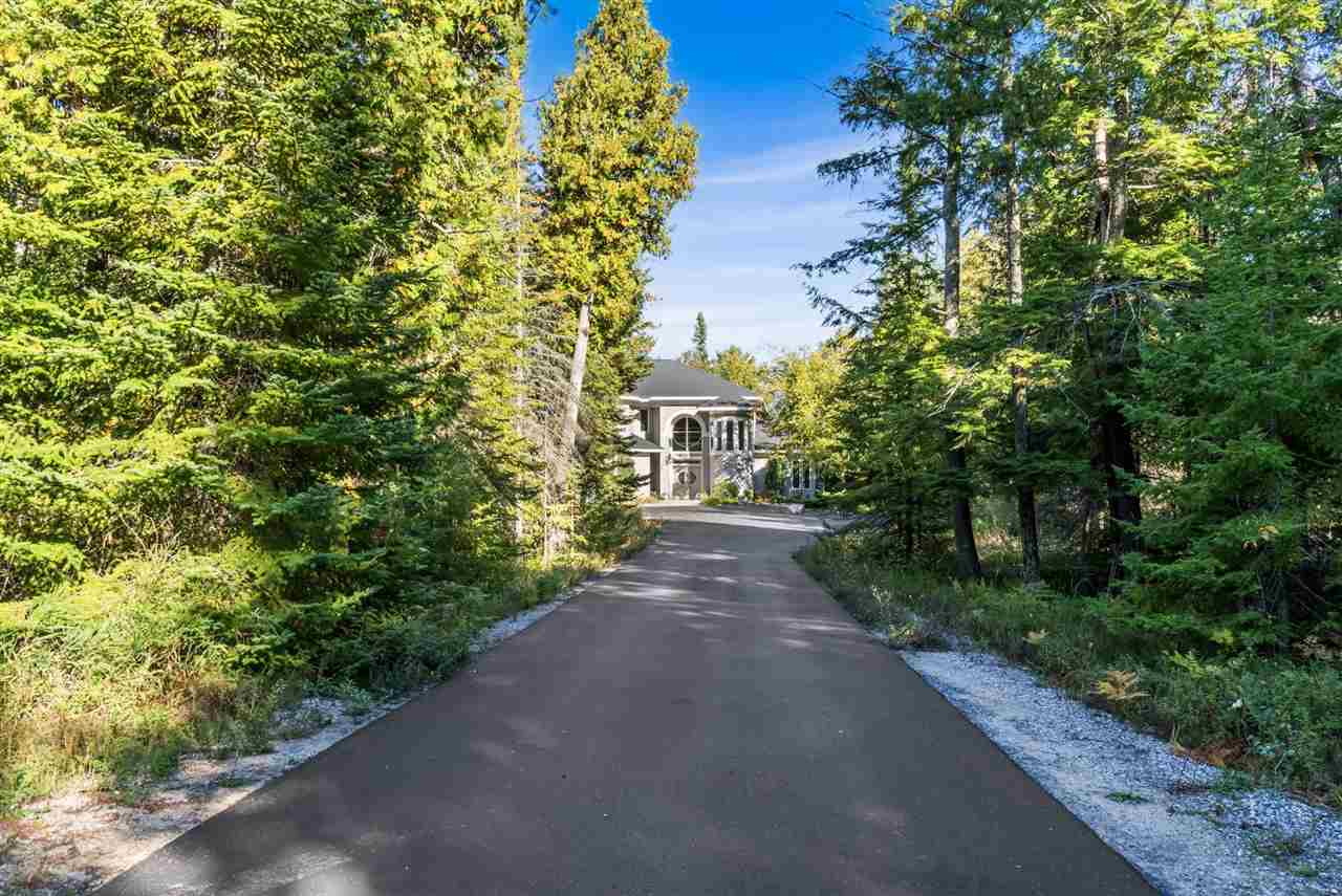 11550 Evergreen Lane Charlevoix MI 49720