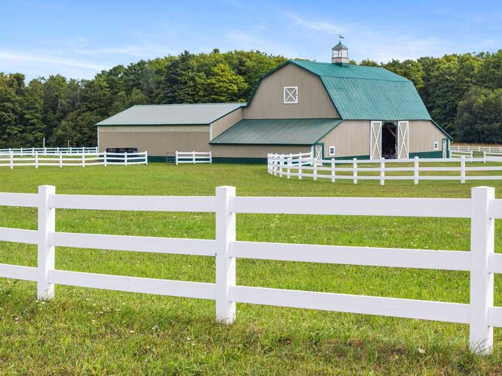 2324 W Van Road Pellston MI 49769