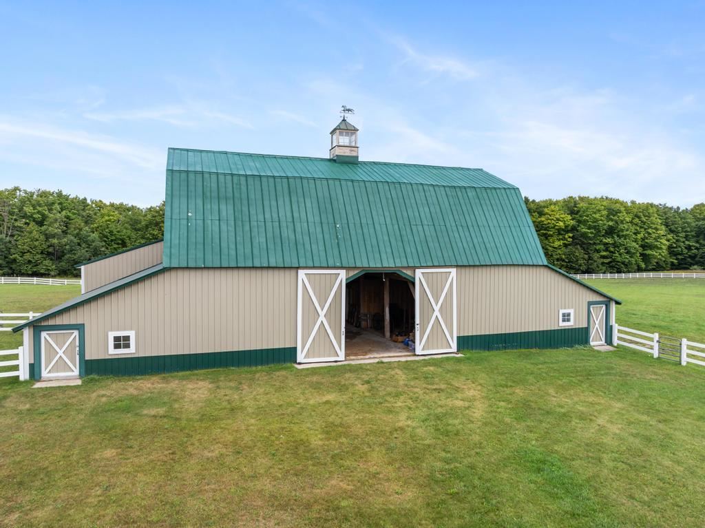 2324 W Van Road Pellston MI 49769