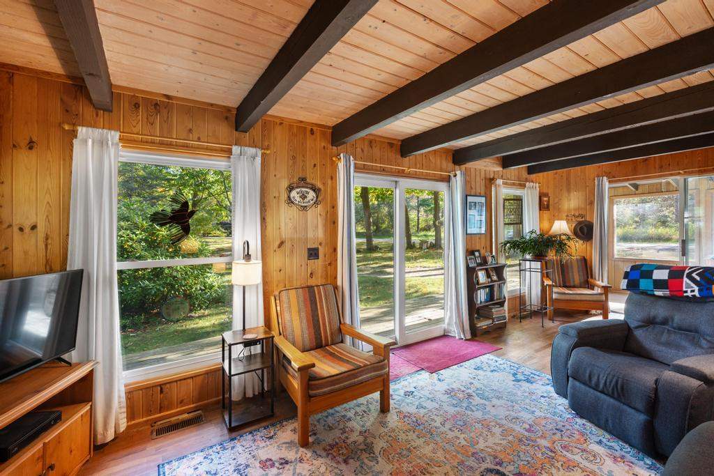 7530 Ridge Road Harbor Springs MI 49740