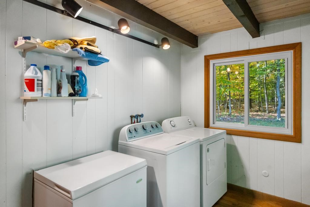 7530 Ridge Road Harbor Springs MI 49740