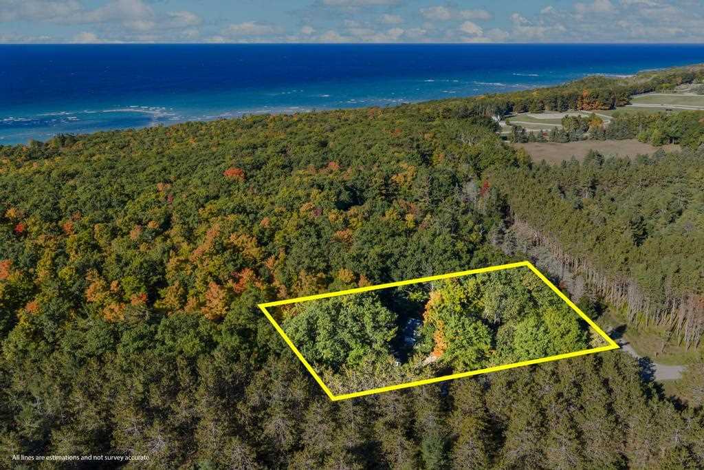 7530 Ridge Road Harbor Springs MI 49740