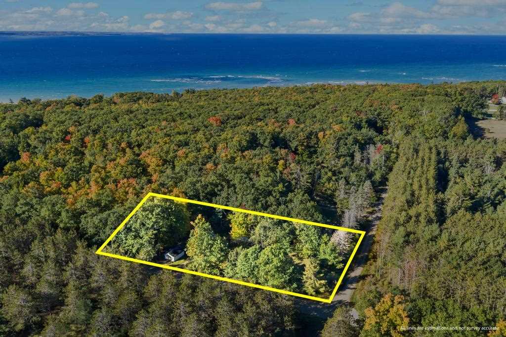7530 Ridge Road Harbor Springs MI 49740
