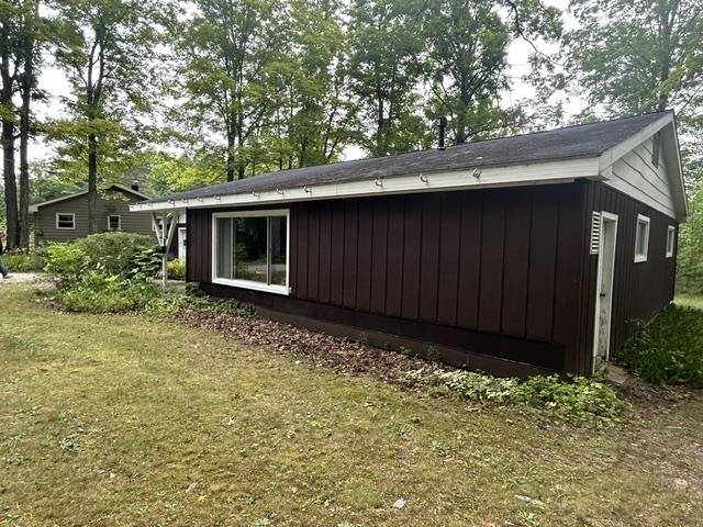 6612 E Levering Road Levering MI 49755