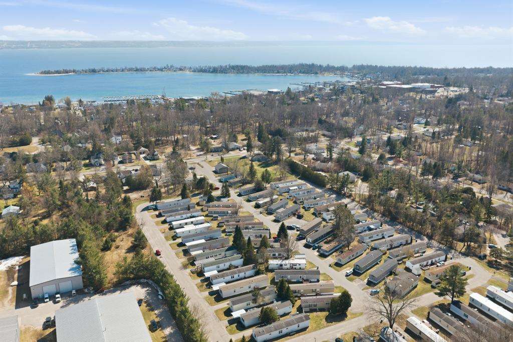 631 E Lake Street Harbor Springs MI 49740
