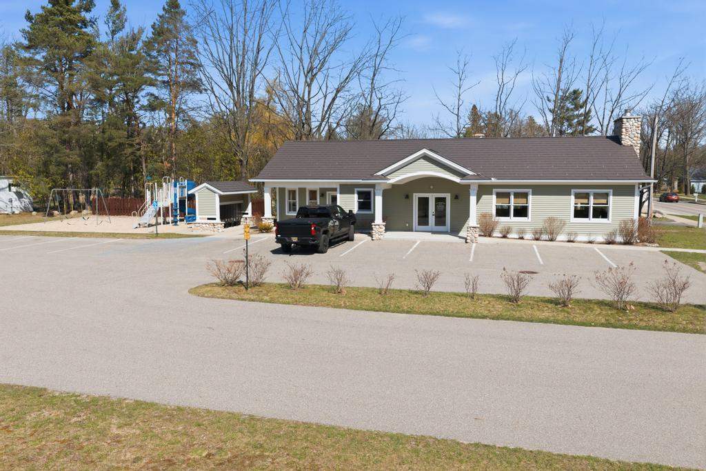 631 E Lake Street Harbor Springs MI 49740