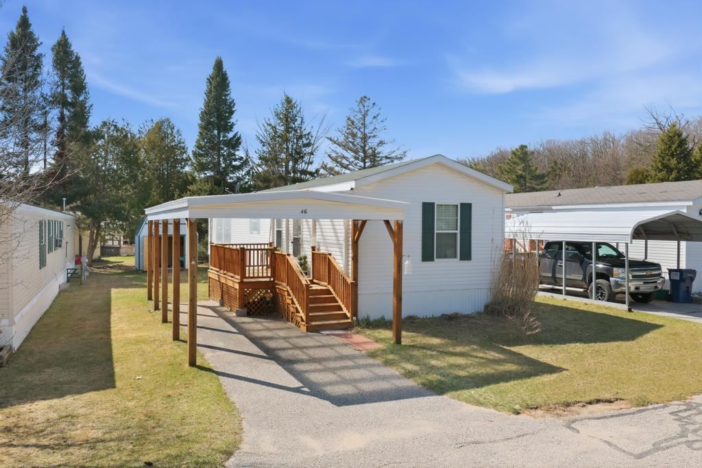 631 E Lake Street Harbor Springs MI 49740