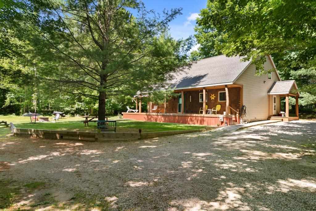 2715 Indian Road Brutus MI 49716