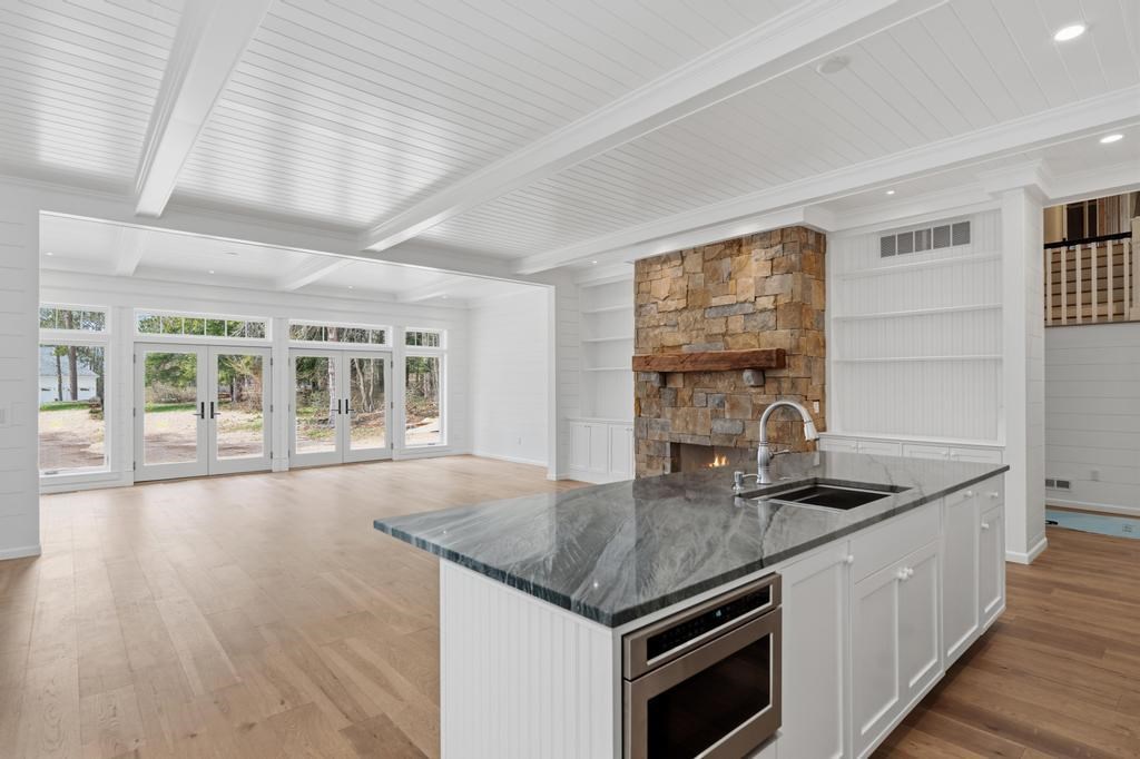 572 West Bluff Harbor Springs MI 49740-15