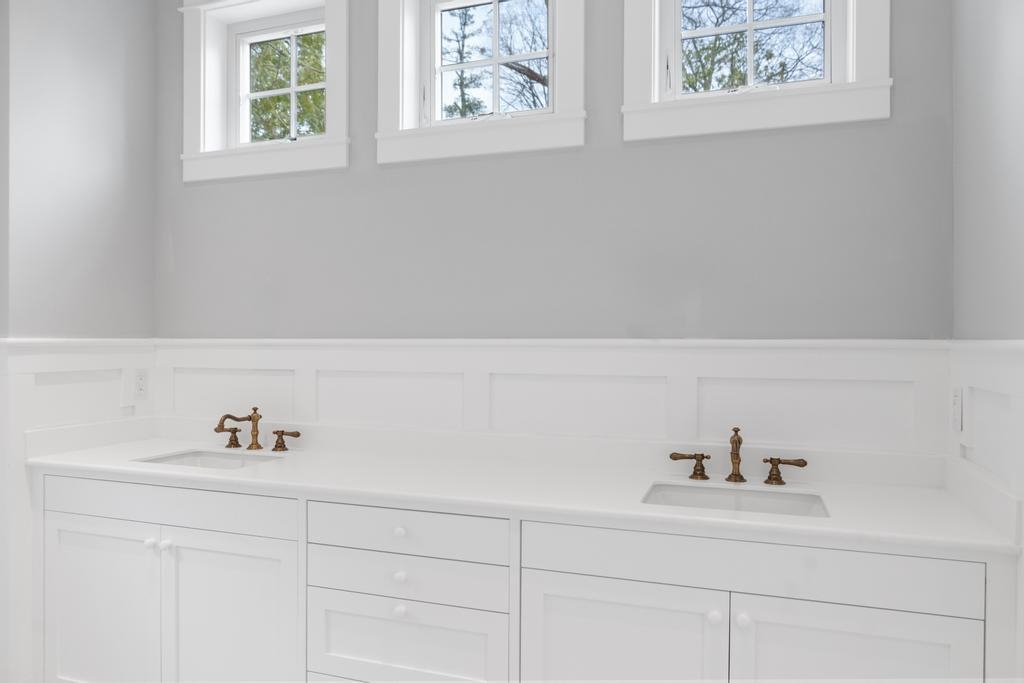 572 West Bluff Harbor Springs MI 49740-15