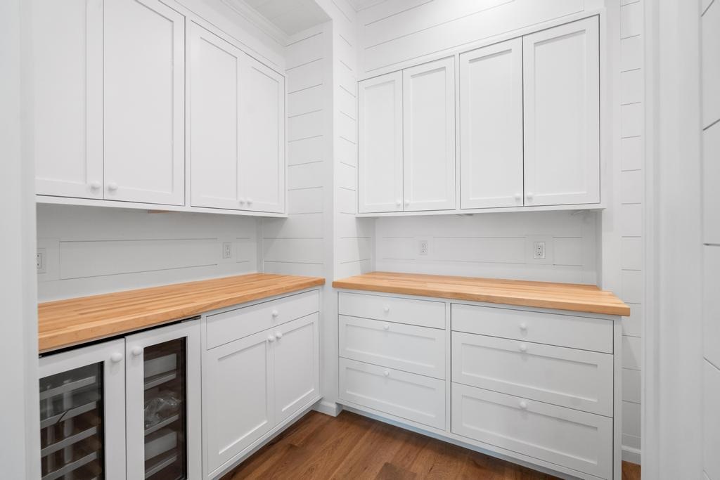 572 West Bluff Harbor Springs MI 49740-15