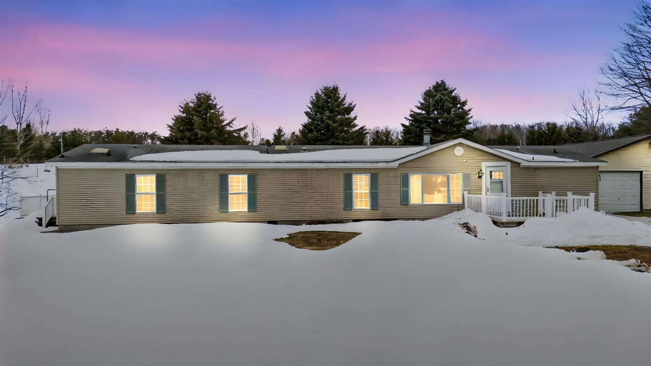 305 Advance Road East Jordan MI 49727