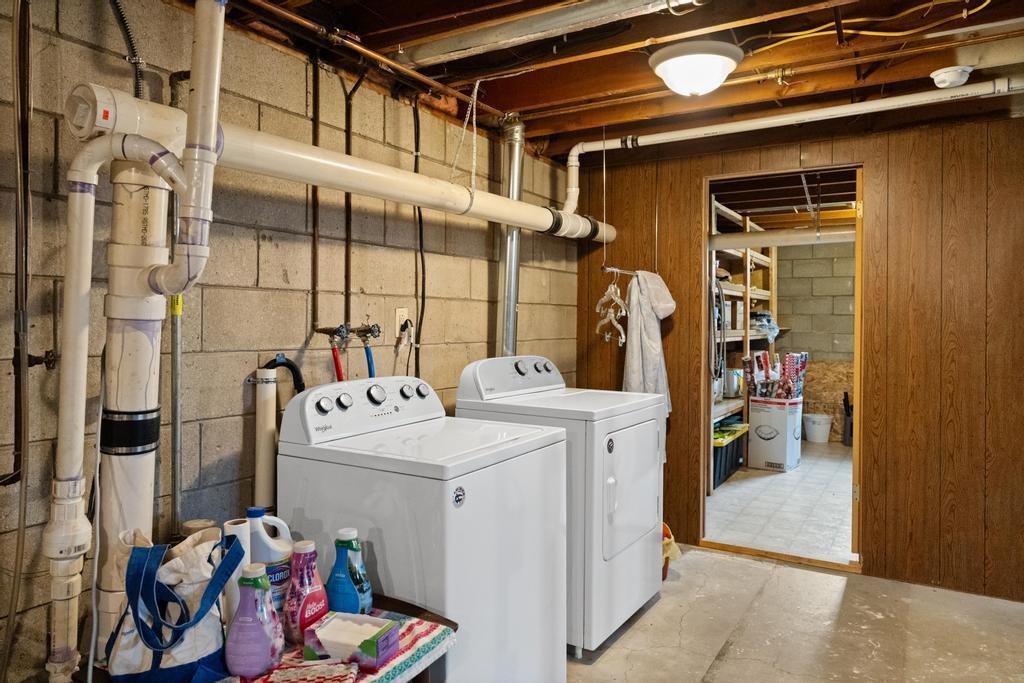 1105 Grant Street Charlevoix MI 49720