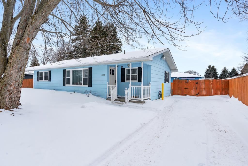 1105 Grant Street Charlevoix MI 49720